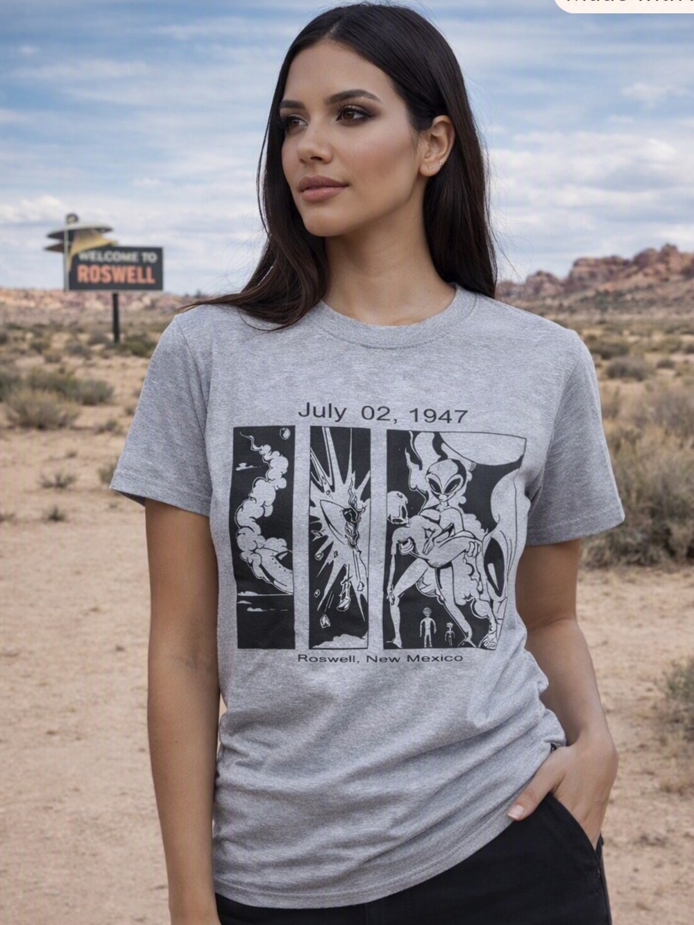 Gildan Alien Landing Grey Cotton Graphic Unisex Short Sleeve Tee size Small